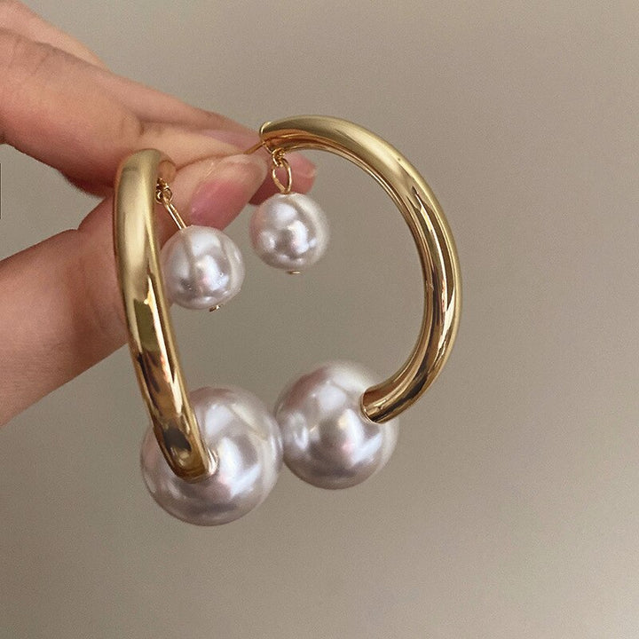 Ear - 011